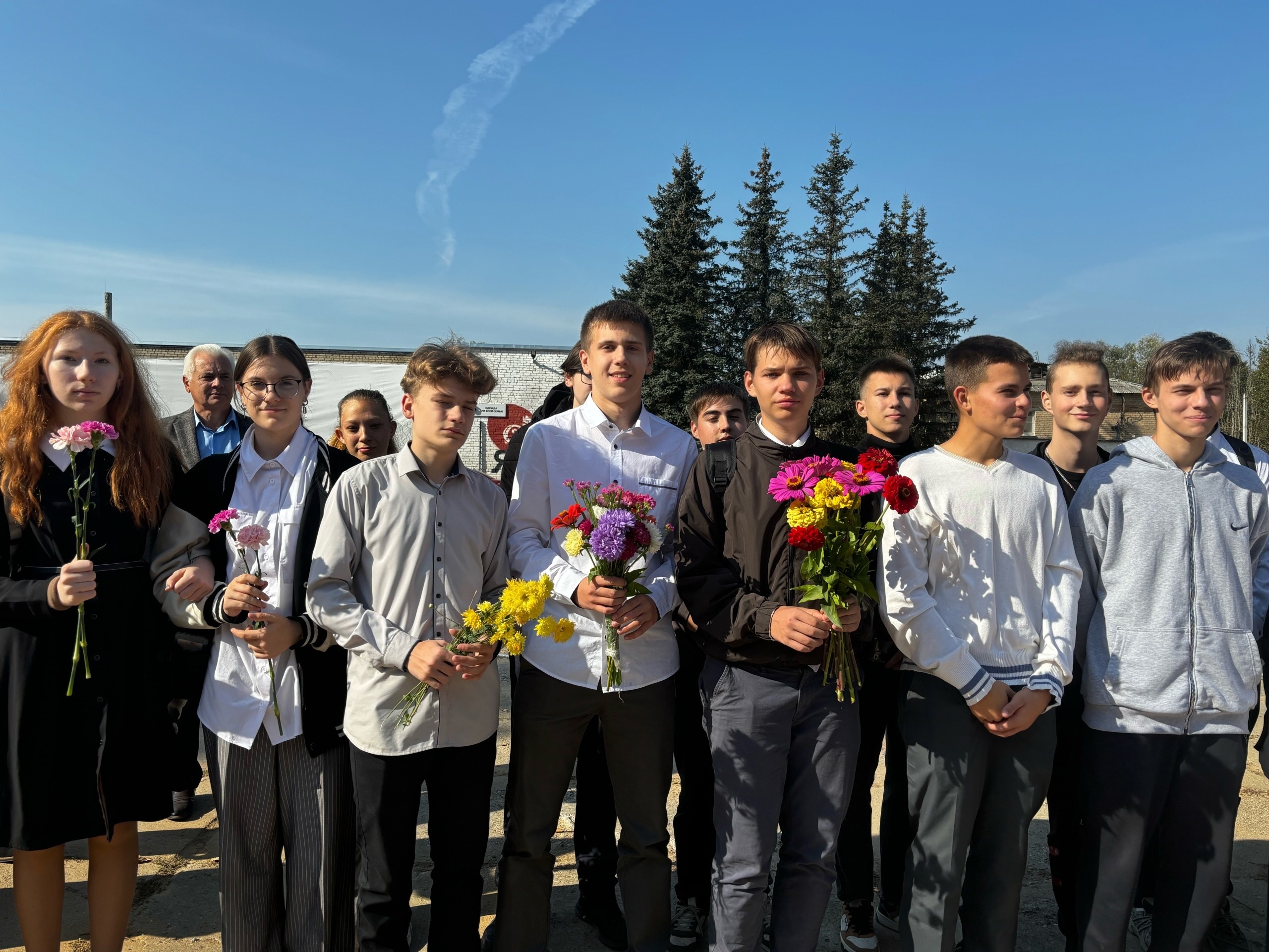 Торжественный митинг в честь 81летия Освобождения Смоленщины.